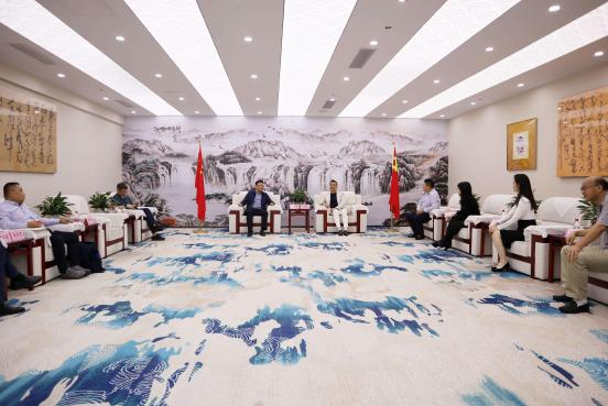 合肥新站高新區(qū)黨工委委員、管委會(huì)副主任安志強(qiáng)到訪索威爾科技公司總部—聯(lián)合企業(yè)集團(tuán)