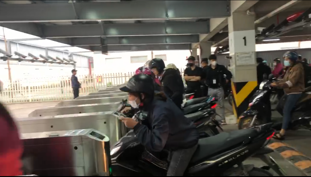 索威爾科技越南車牌識別系統應用于越南廠區，七千多人過閘，識別準確穩定